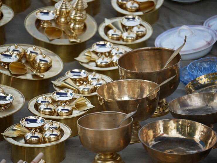 Vintage metal Pots and pans