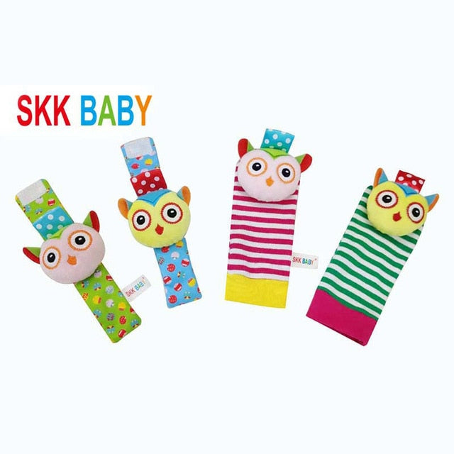 Infant baby toys bebe rattles/socks 2 pcs/set,can make sound,a cute toy for baby.